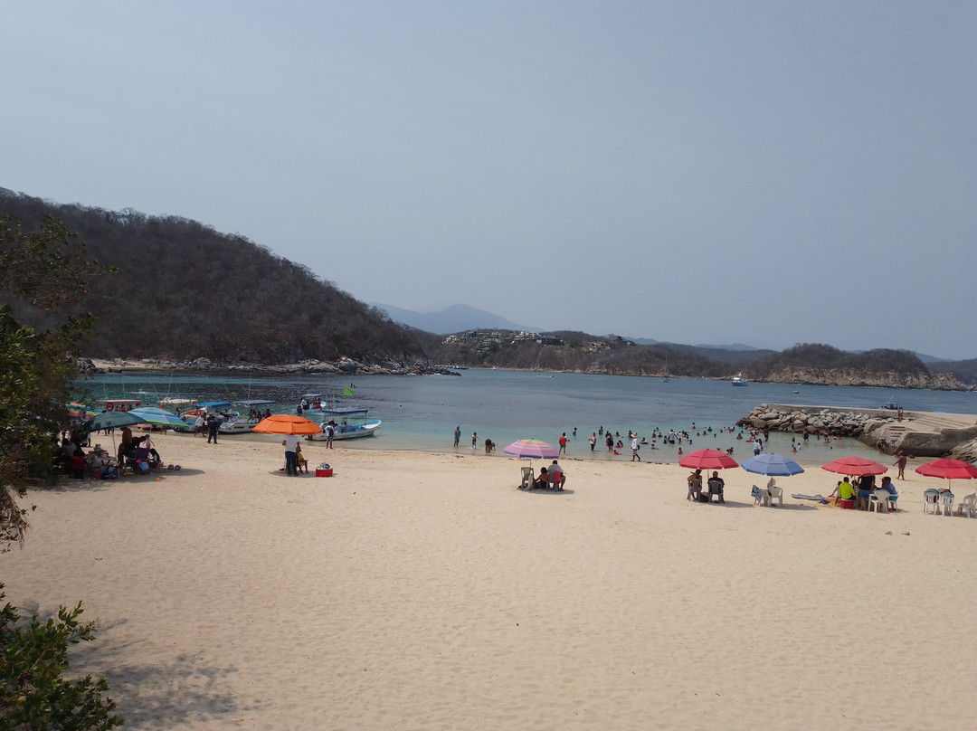 Playa La Entrega景点图片