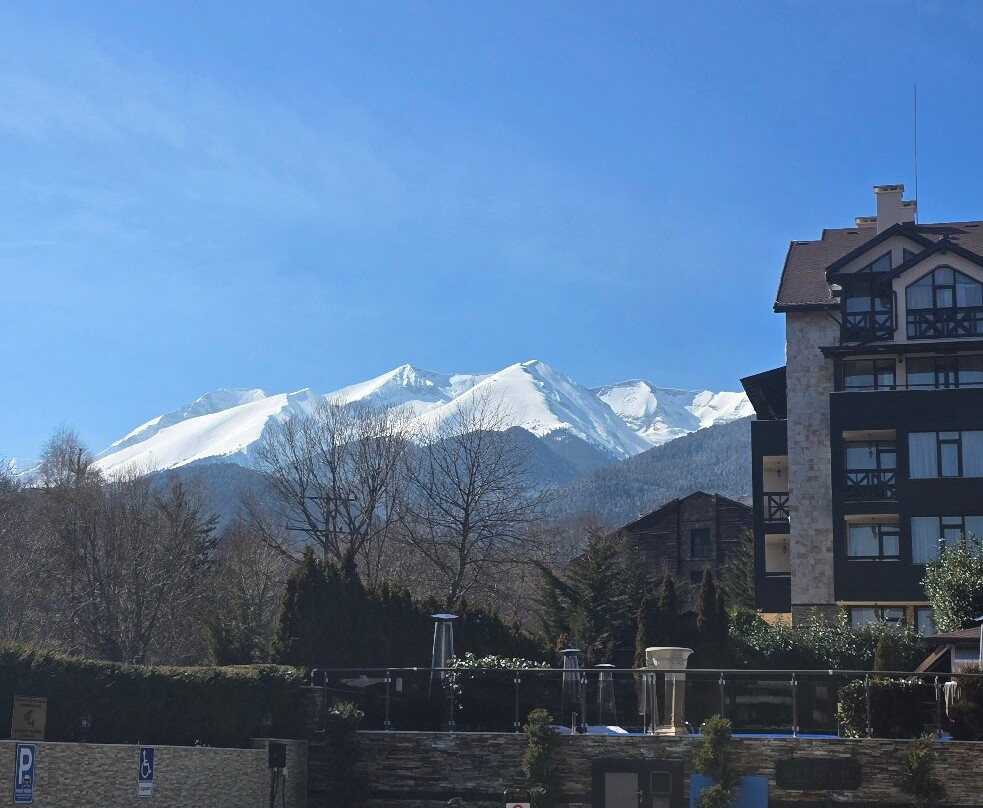 高级豪华高山度假村主图