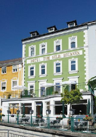 Hotel Goldener Brunnen主图