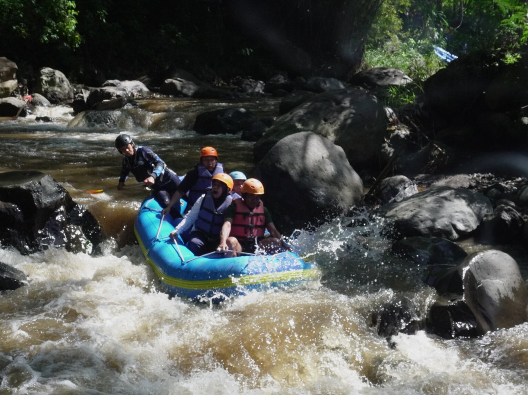 Kaliwatu Rafting-巴图必去景点