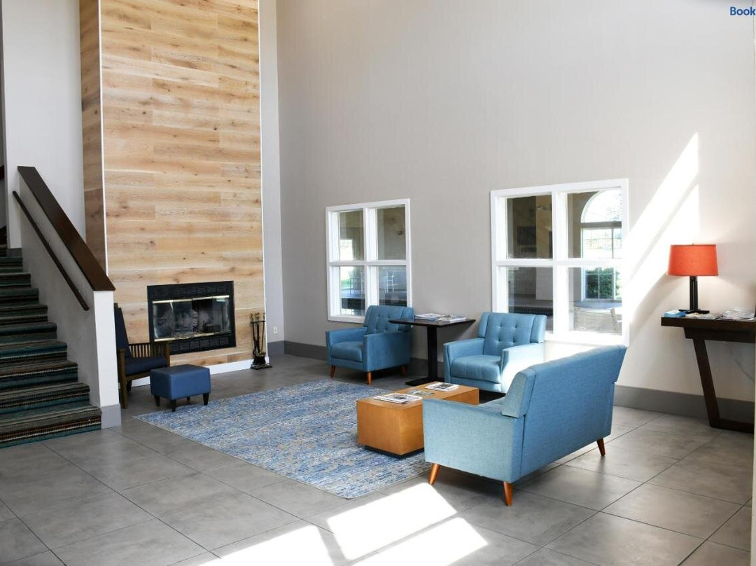 Harmony Inn & Suites