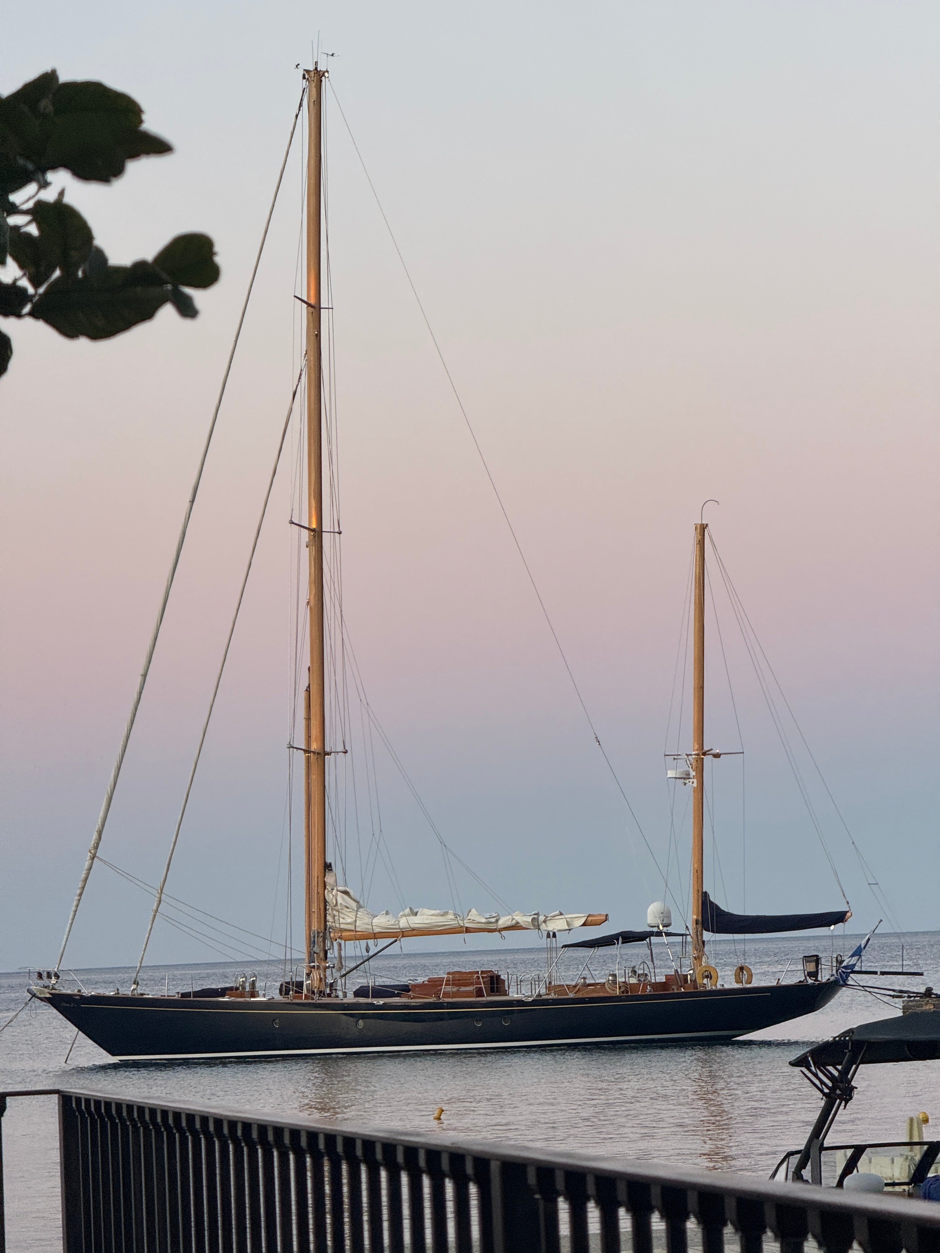 伊罗达半岛全套房酒店-泳池