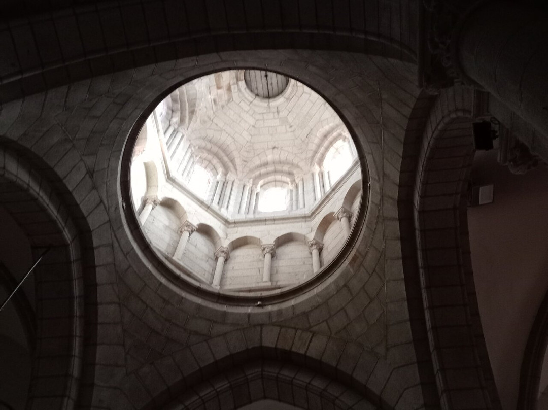 Eglise Saint-Pierre et Saint-Paul景点图片