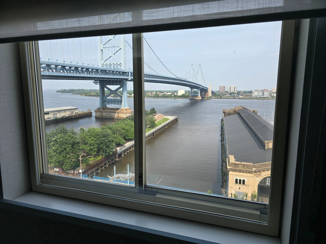 费城中心河滨区智选假日酒店主图