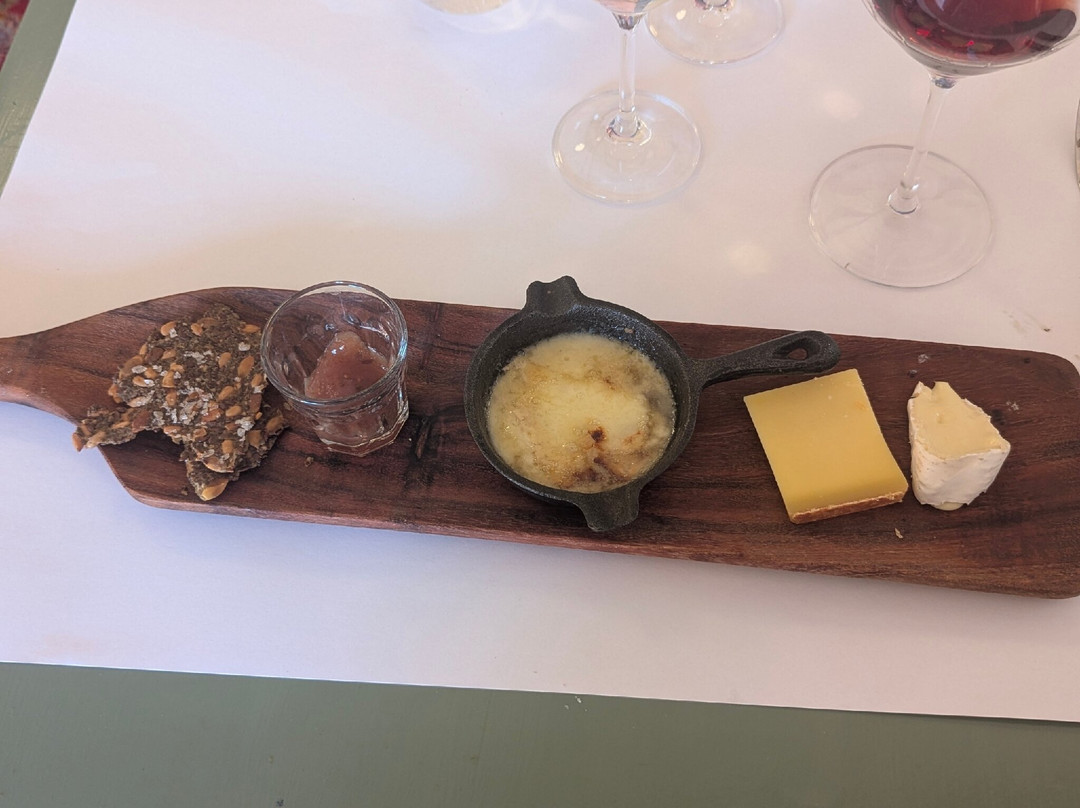 Sartshoga Wineyard B&B主图