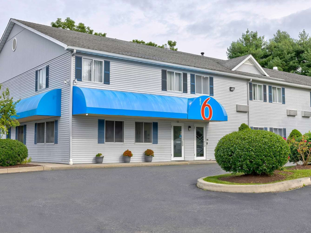 Motel 6 Bethel, CT - Danbury