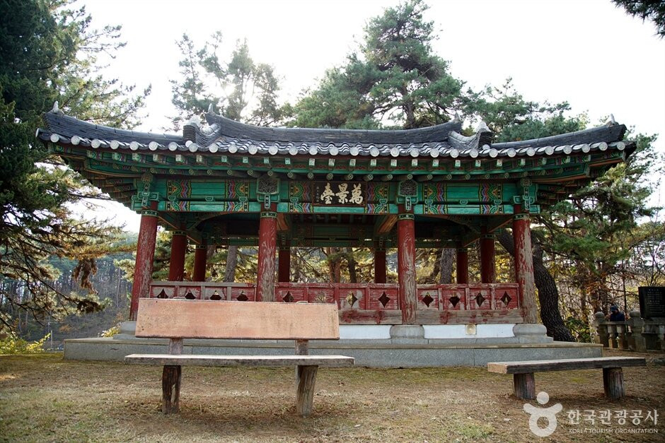 Mangyeongdae Pavilion-东海市必去景点