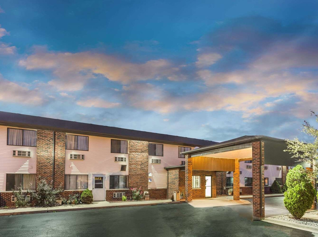 Super 8 by Wyndham Bourbonnais/Kankakee Area