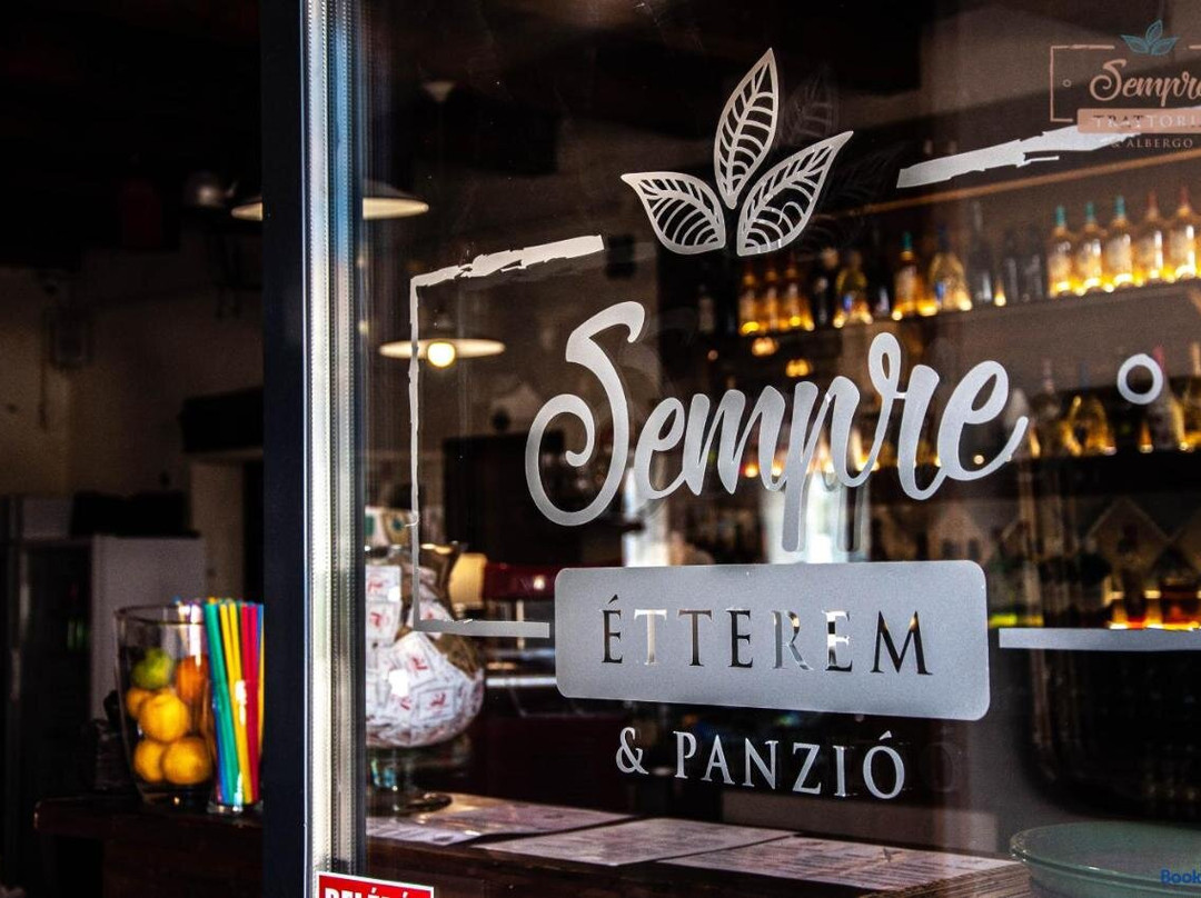 Sempre Etterem Es Panzio