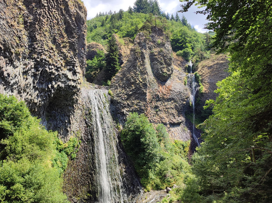 Cascade du Ray Pic-Pereyres必去景点