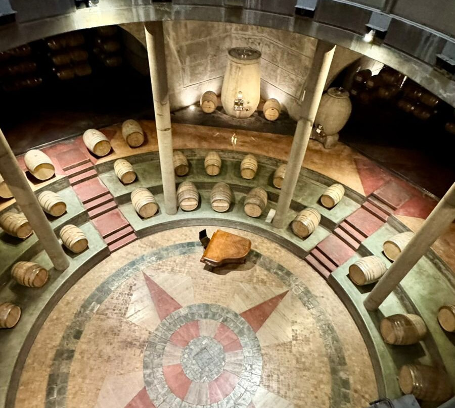 Adora Mendoza-门多萨必去景点