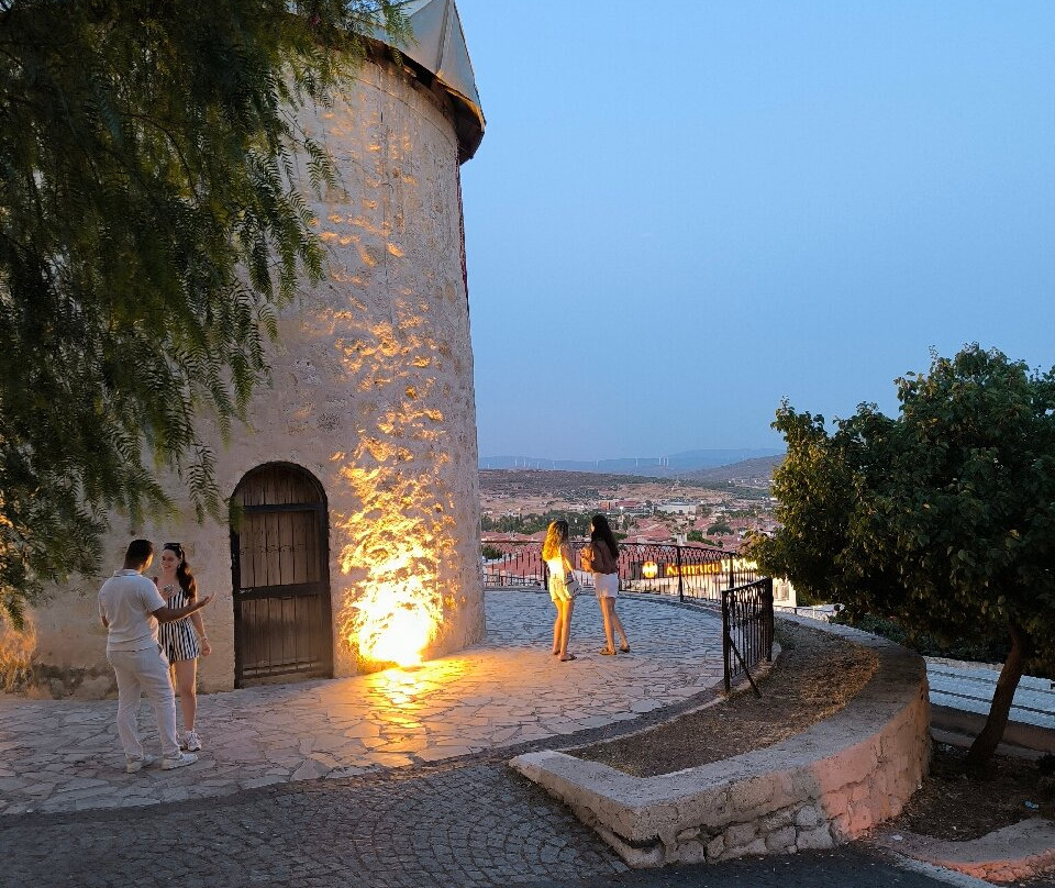 Alacati Yel Degirmenleri-阿拉恰特必去景点