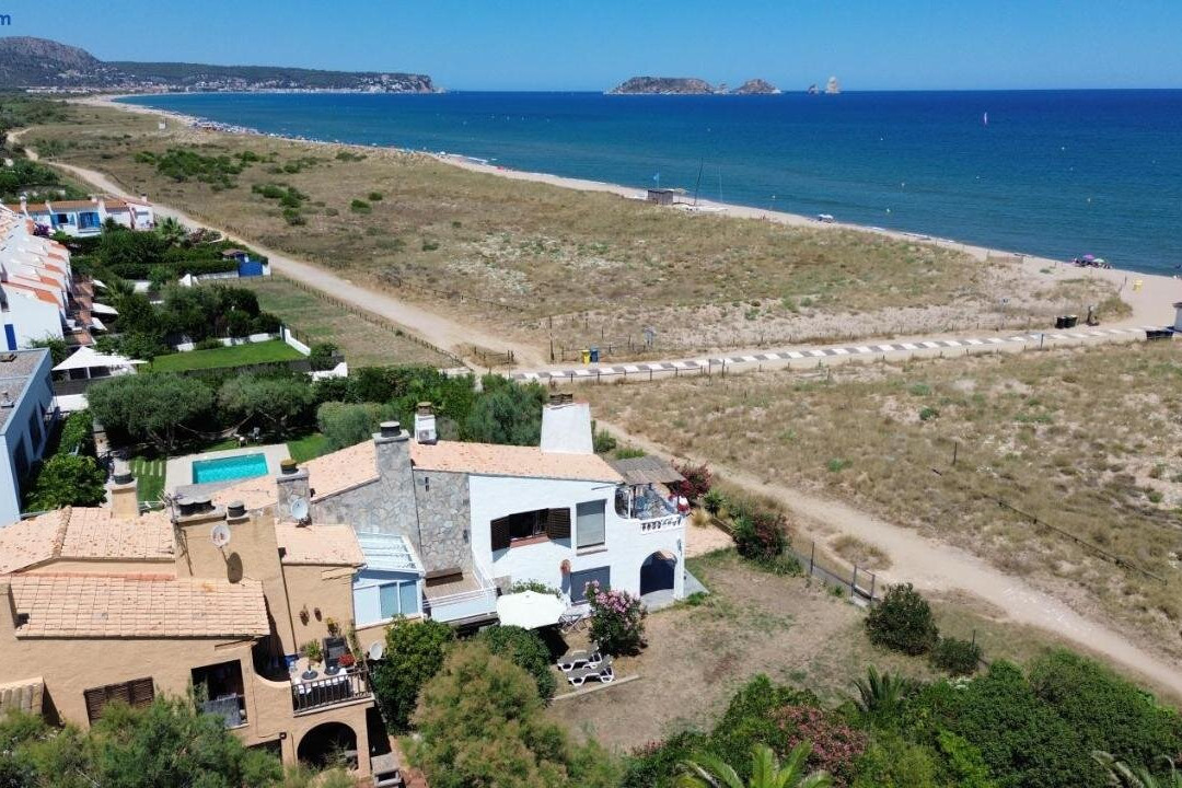 Llevant - Mas Pinell