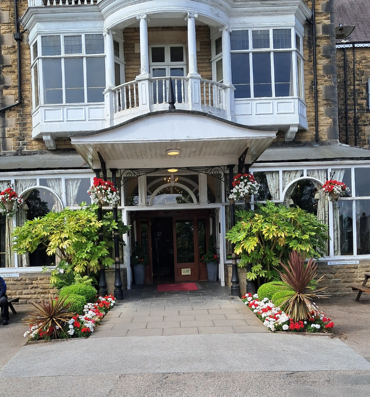 Cairn Hotel-官方