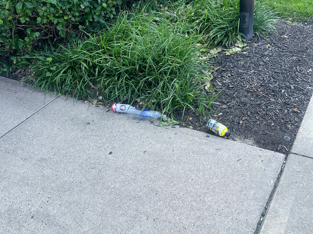 艾斯利普麦克阿瑟机场希尔顿花园酒店主图