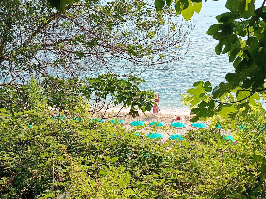 Spiaggia Urbani-Sirolo必去景点