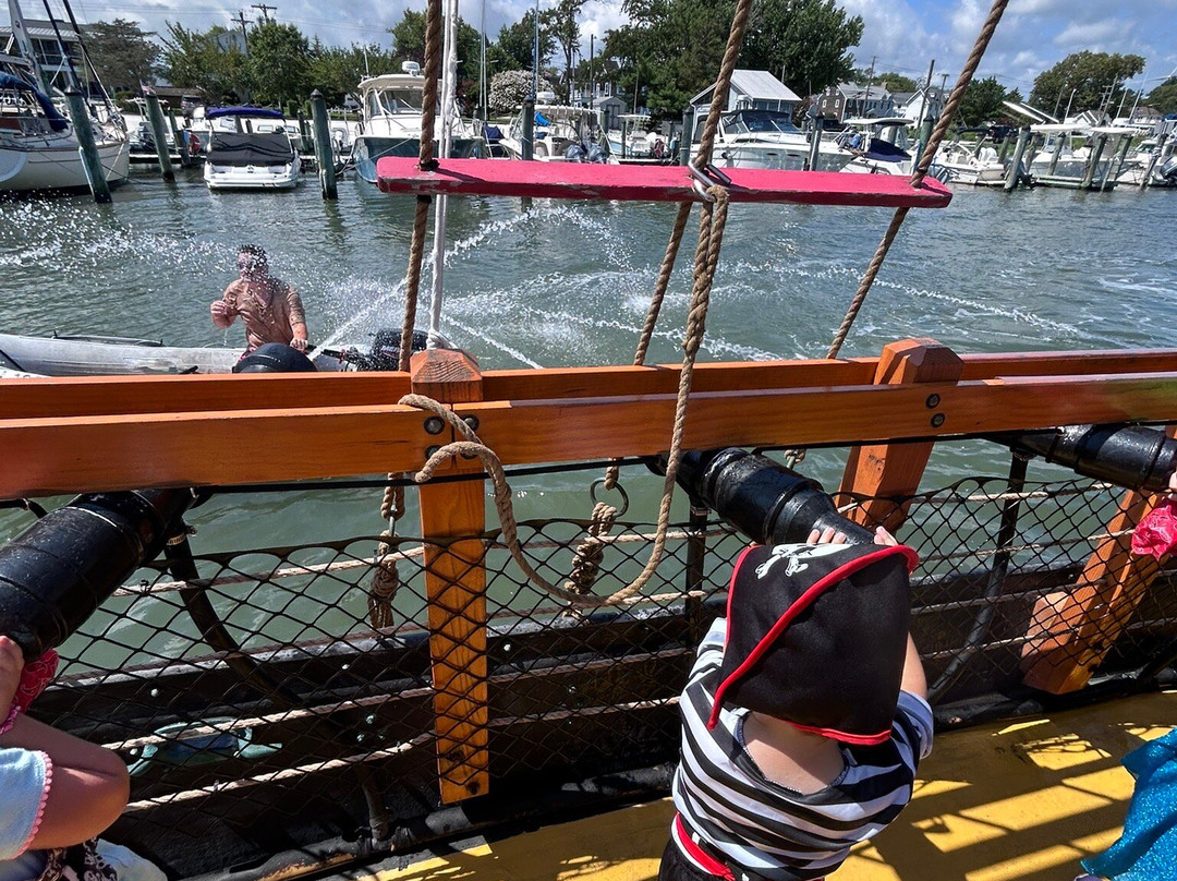 Pirates of Lewes Expeditions-刘易斯必去景点