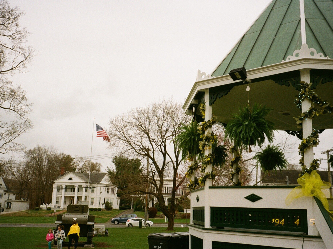 New Milford Town Green-New Milford必去景点