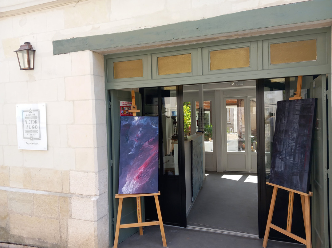 Galerie Victor Hugo-昂布瓦斯必去景点