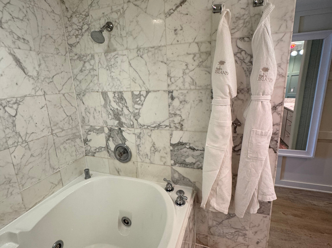 Lighthouse Club Hotel an Inn at Fager's Island主图