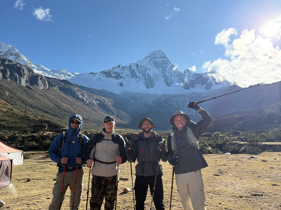 Andean Treks-Carhuaz必去景点