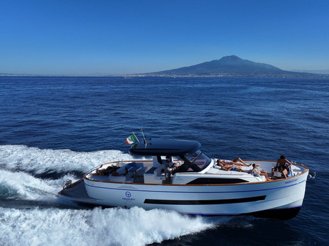 Restart Boat-索伦托必去景点