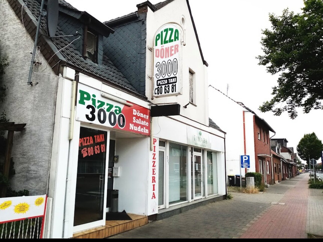 Pizza 3000 (Döner Salate Nudeln)