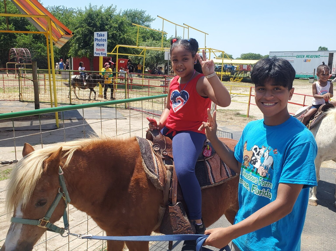 Green Meadows Farm (Queens)-Floral Park必去景点