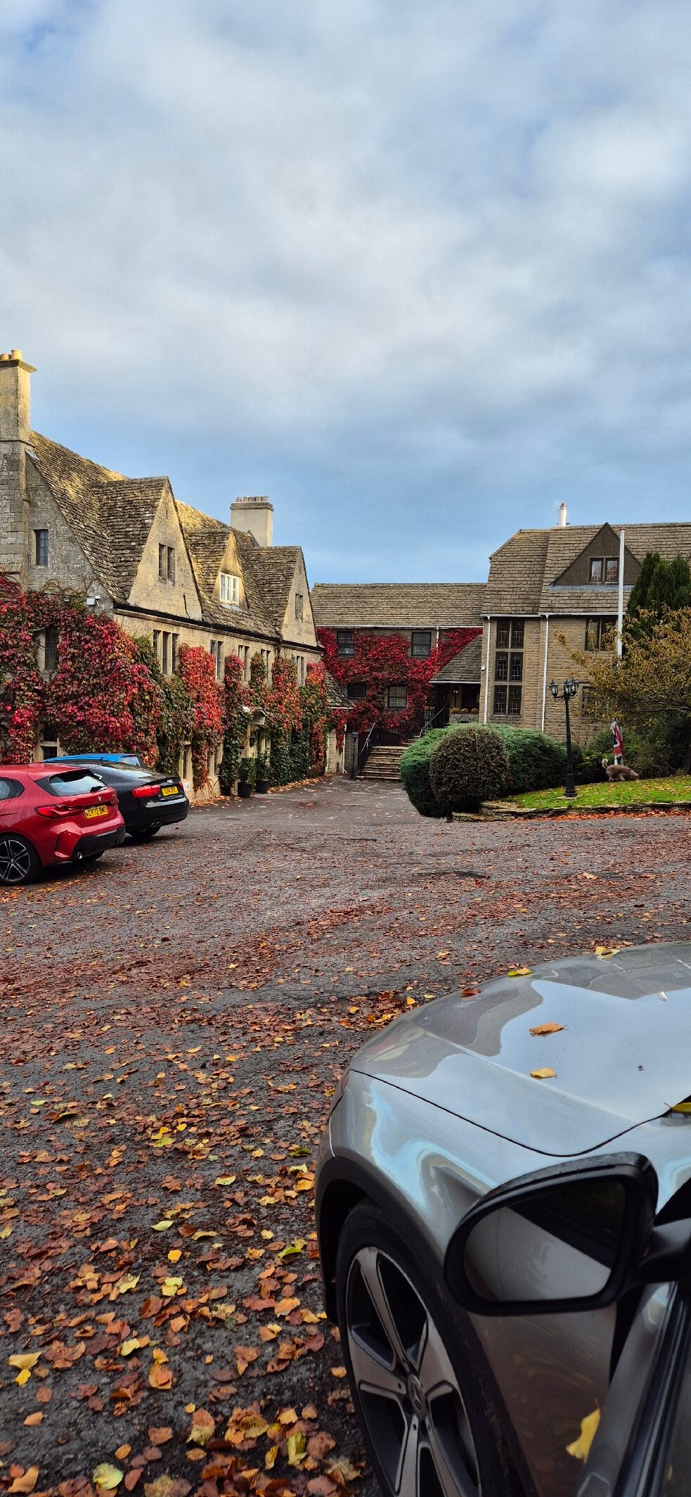 Hatton Court Hotel-官方