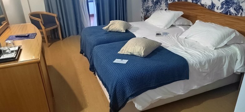 度马尔酒店-客卧