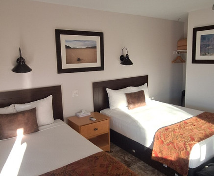 炉管井村酒店 - 公园内主图