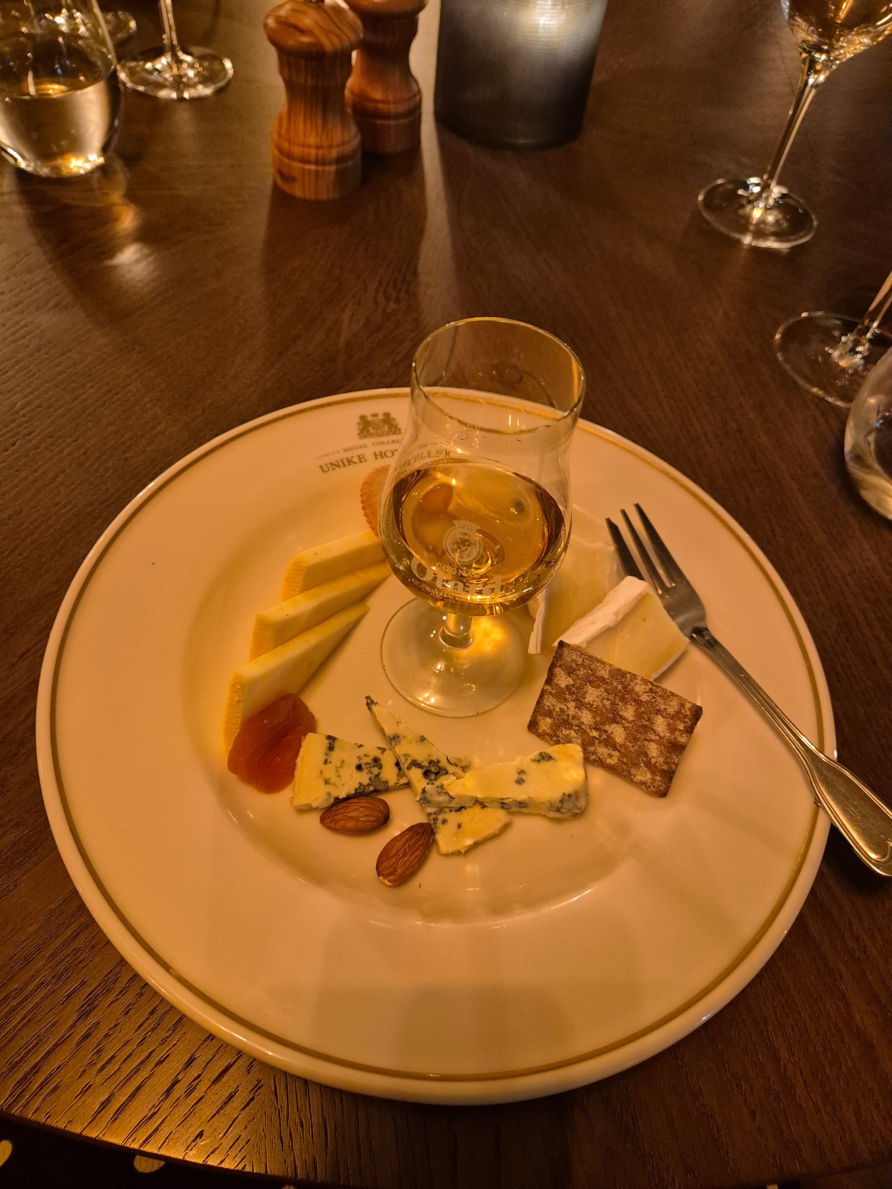 Skogstad Hotell-官方