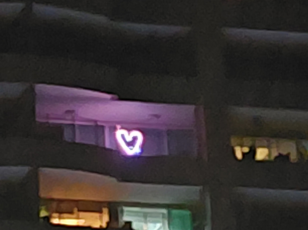 Strana-瓦拉塔港必去景点