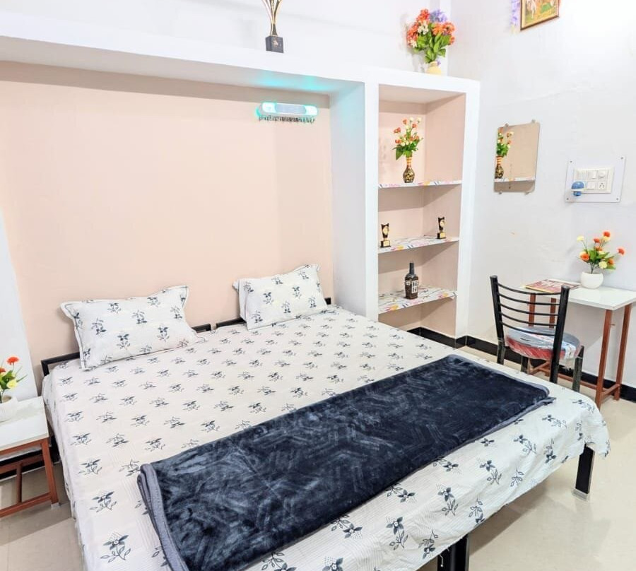 Krishnaalay Guest House