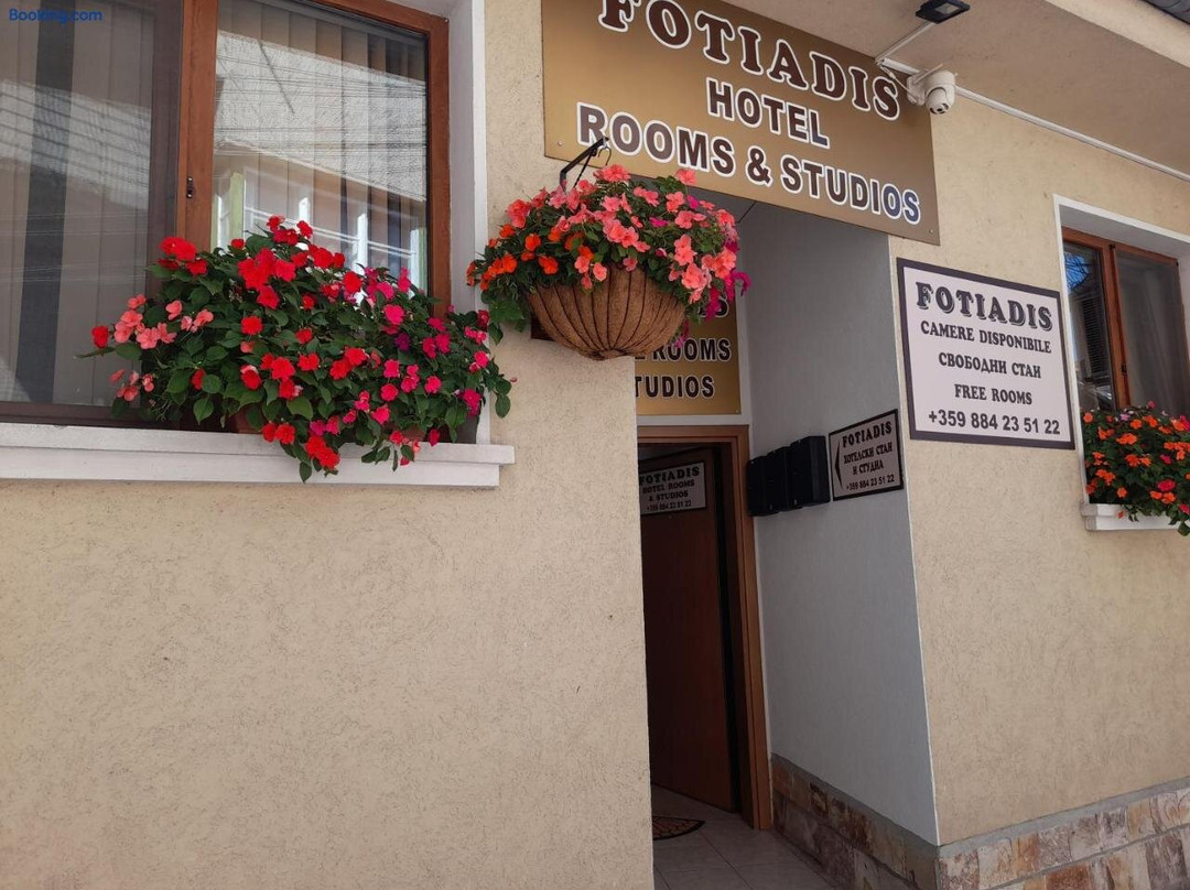 Cosy Apartments and Spectacular Rooms Fotiadis