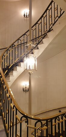 巴黎瑞瑟夫酒店主图