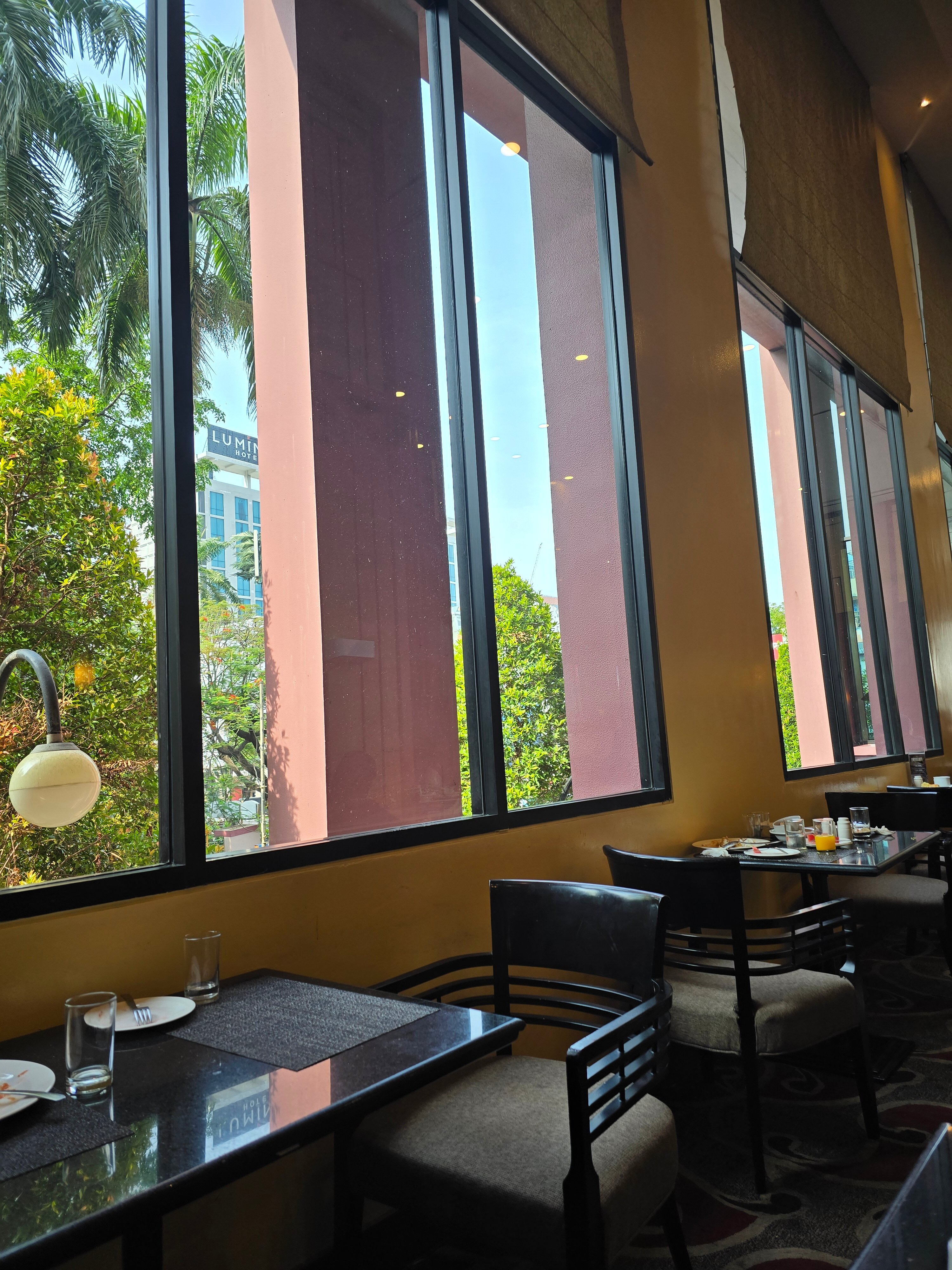 雷德托普酒店-官方