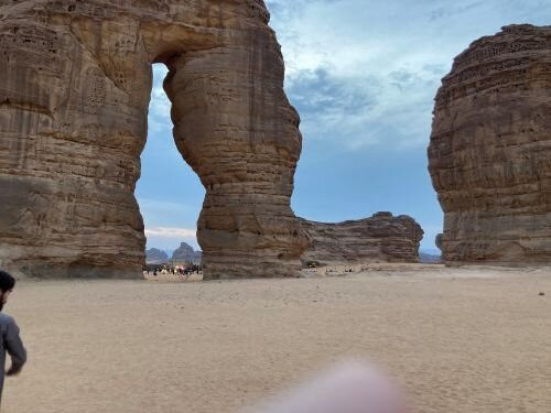 Jabal AlFil (Elephant Rock)-AlUla必去景点