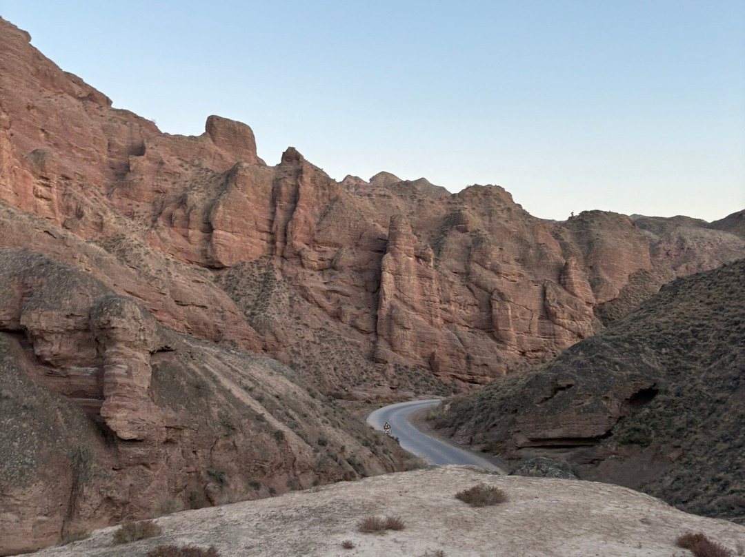 DunHuang Travel Guide-敦煌市必去景点