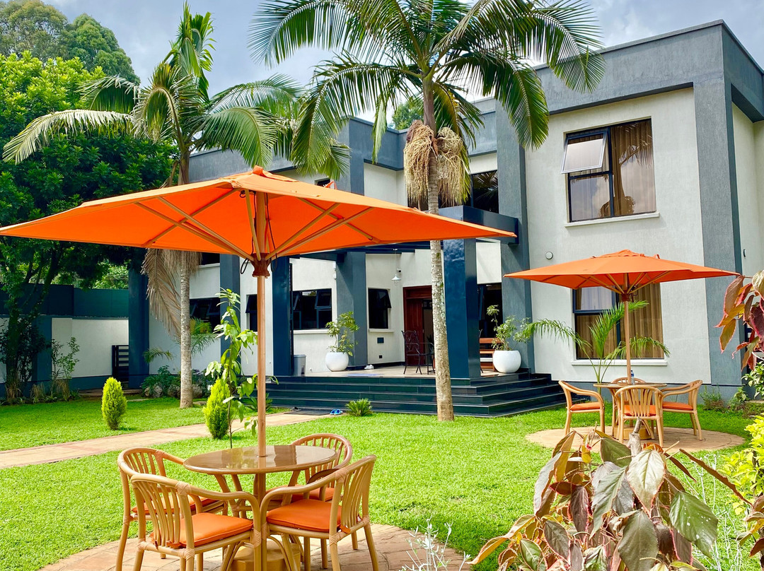 The Meru House主图