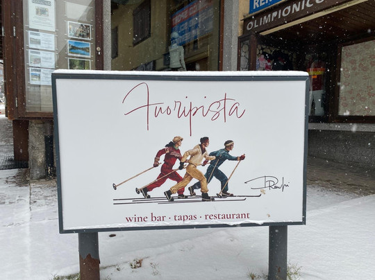 Fuoripista wine bar, tapas,restaurant