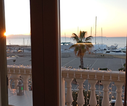 桑塔瑟西里亚酒店主图