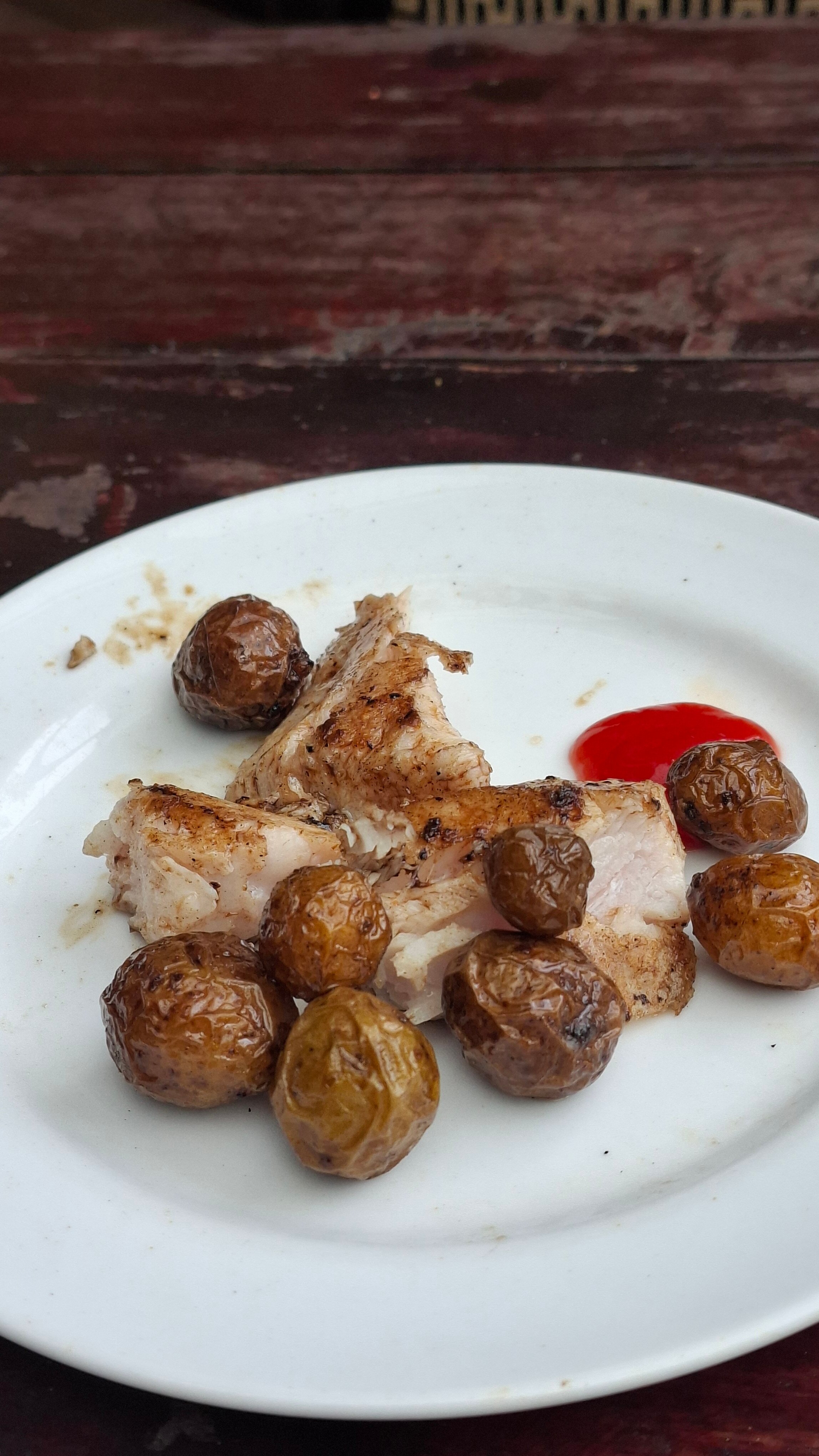 Harper Purwakarta-泳池