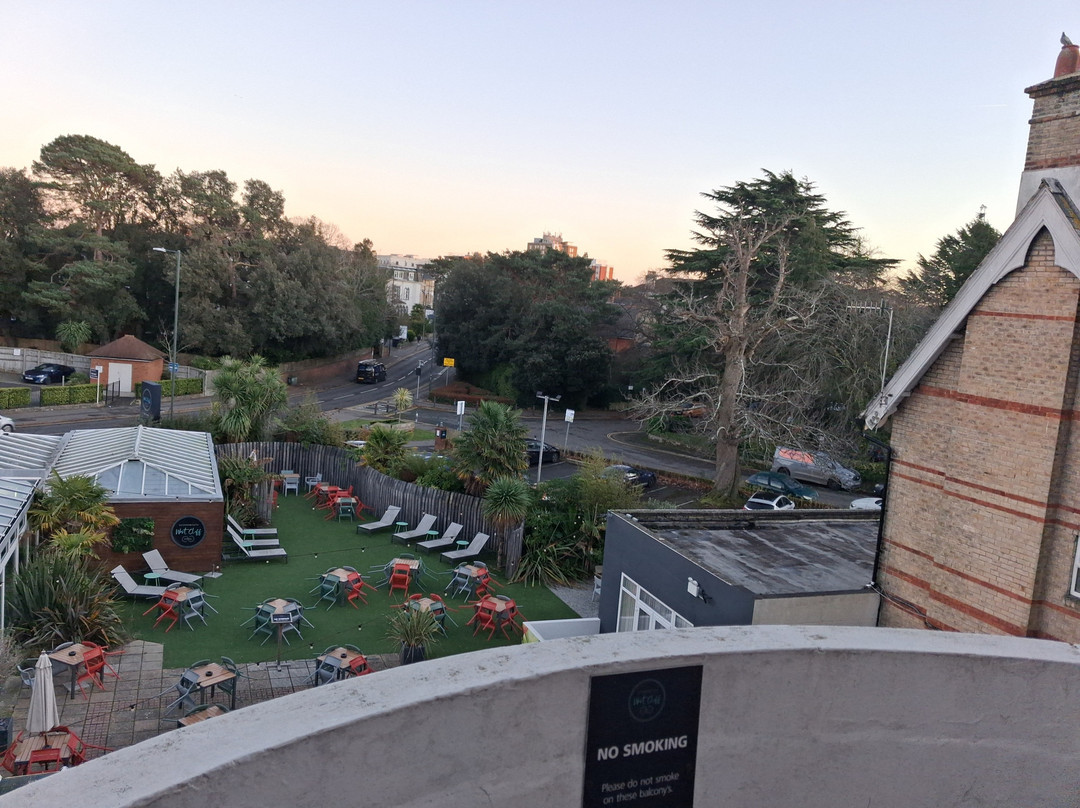 伯恩矛斯西悬崖酒店主图