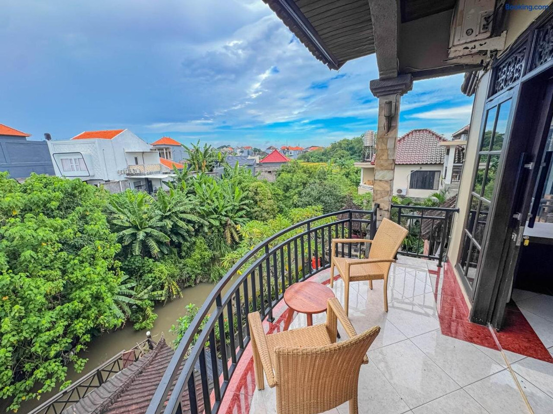 OYO 2321 Griya Shanti Homestay