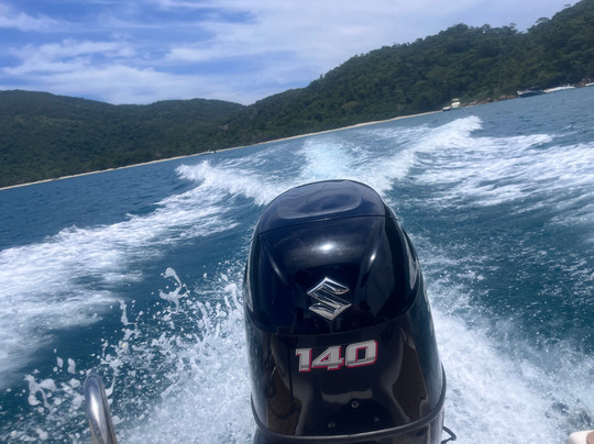 Lancha Claudio Ubatuba-乌巴图巴必去景点