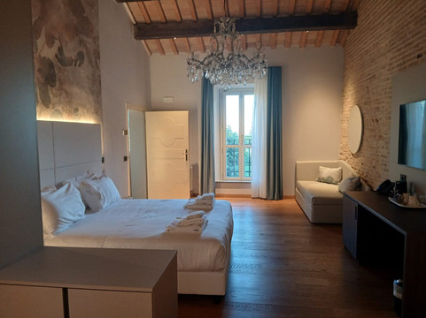 拉文纳龙库齐里莱斯别墅主图