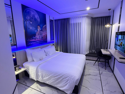Ratri Hotel Phuket Old Town主图