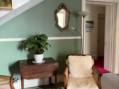 霍利班克屋酒店主图