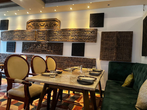 Restarant Chef Pillai